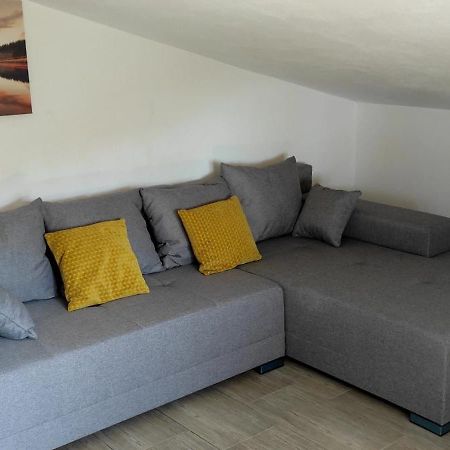 Ferienwohnung Mali Delfin Sveti Juraj Exterior foto